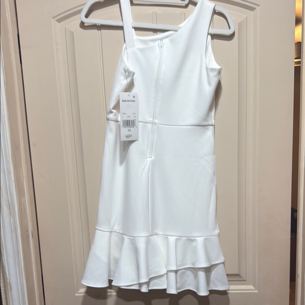 Elegant White Kids Dress - Picture 3 of 3